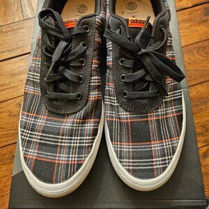 adidas Vulcraid3r Mens Skateboarding Shoes in Plaid - lightly worn